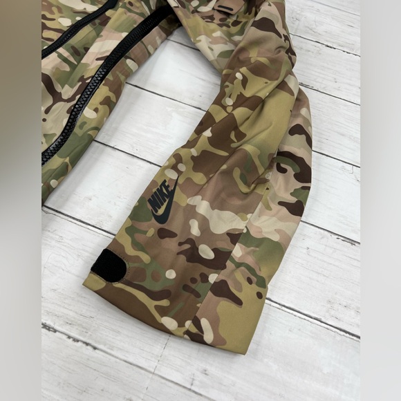 NikeLab Collection Crye Precision Shell Size Small Camo - Picture 6 of 12